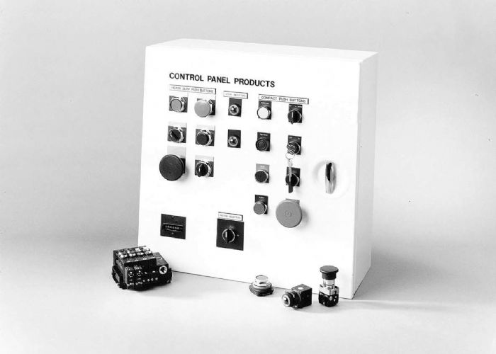 NEUMATICA - VALVULAS NEUMATICAS - Productos para Panel de Control